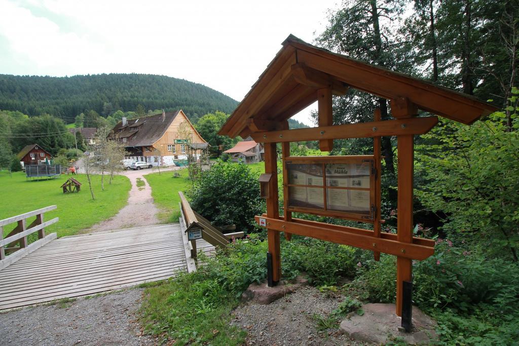Landgasthof Untere Muehle Alpirsbach Bagian luar foto