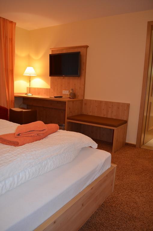 Landgasthof Untere Muehle Alpirsbach Bagian luar foto